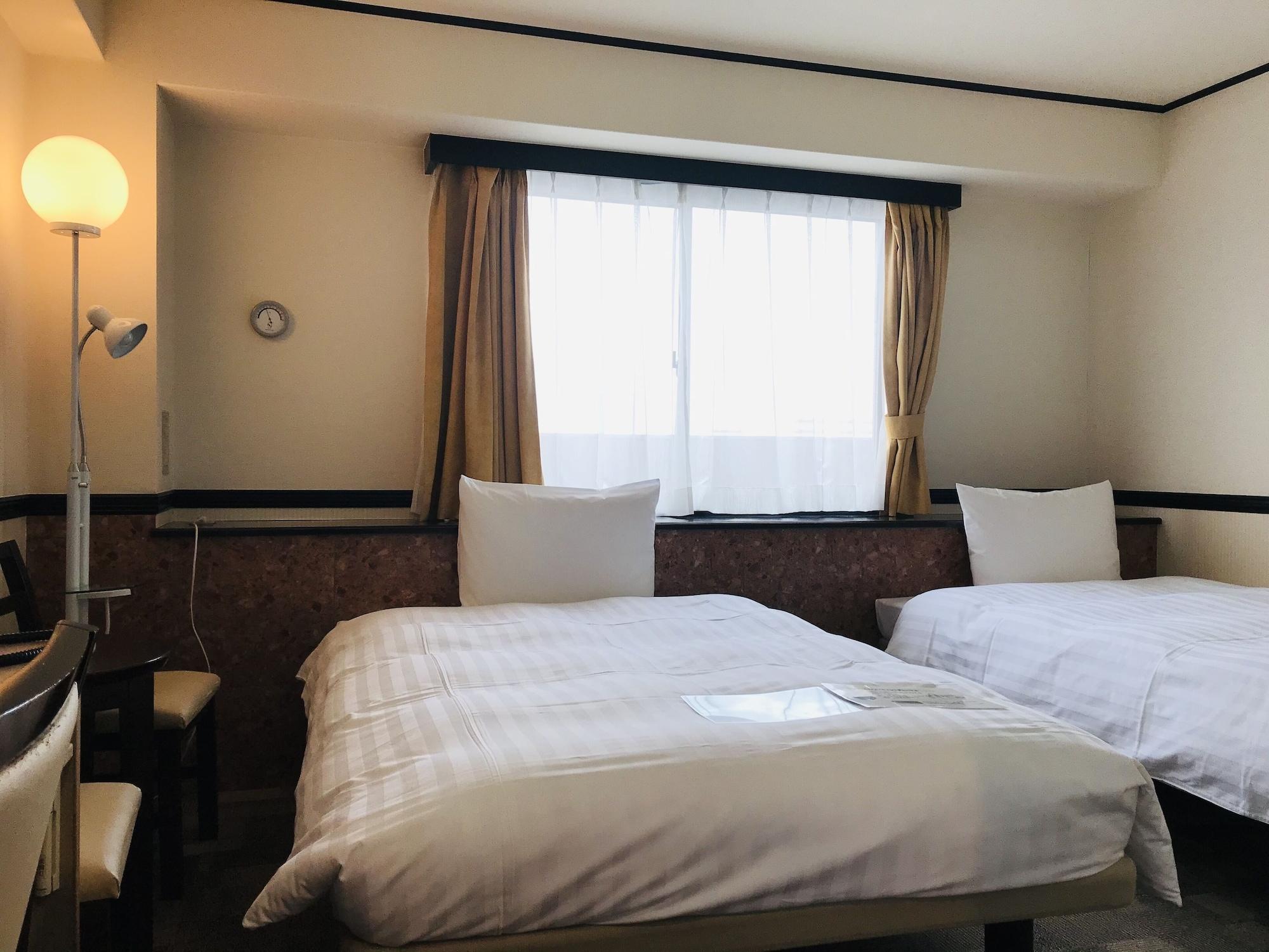Toyoko Inn Tokyo Tozai-Sen Nishi-Kasai Extérieur photo
