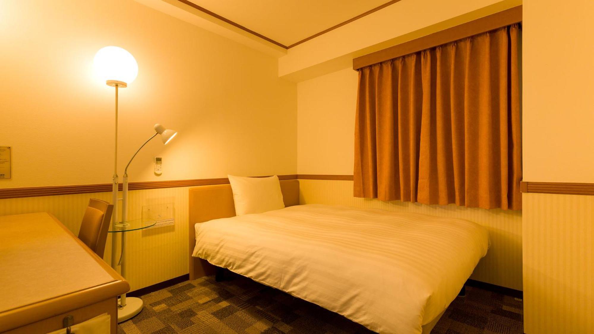 Toyoko Inn Tokyo Tozai-Sen Nishi-Kasai Chambre photo
